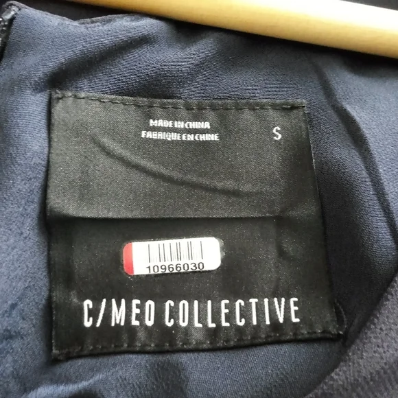 C/MEO COLLECTIVE Navy Be About You Gown Size S - Picture 11 of 14